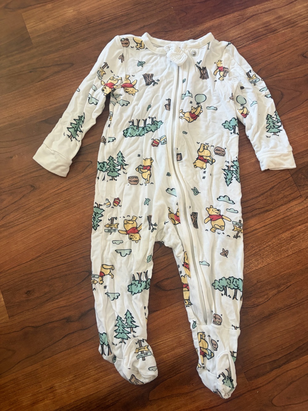 Disney White Winnie the Pooh Zip Footed Pajama Sleeper with Yellow & Green Print
